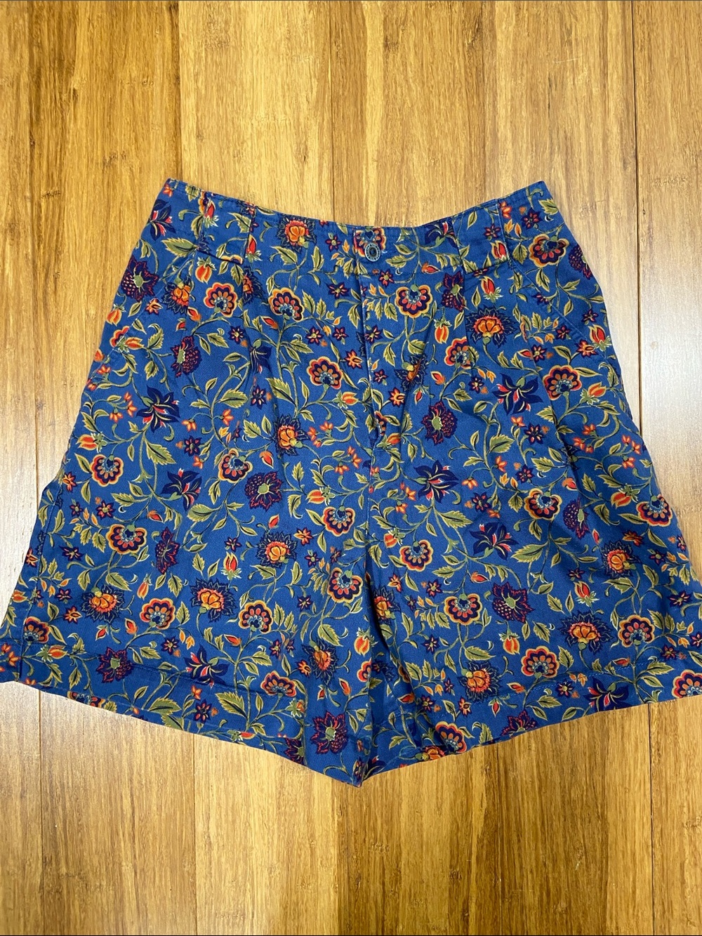 Vintage 90’s Lizsport Blue Floral 100% Cotton High Waisted Shorts size 10